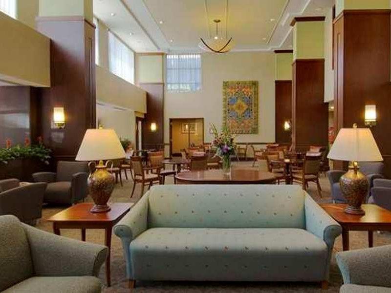 Doubletree By Hilton Hotel Boston Bayside Exterior foto