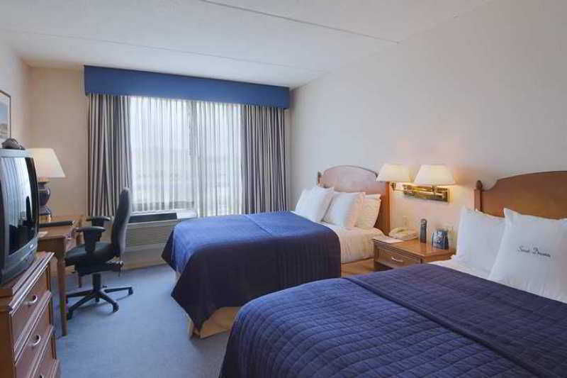 Doubletree By Hilton Hotel Boston Bayside Habitación foto