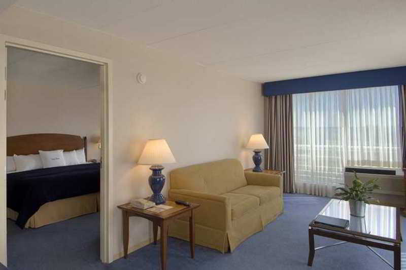 Doubletree By Hilton Hotel Boston Bayside Habitación foto